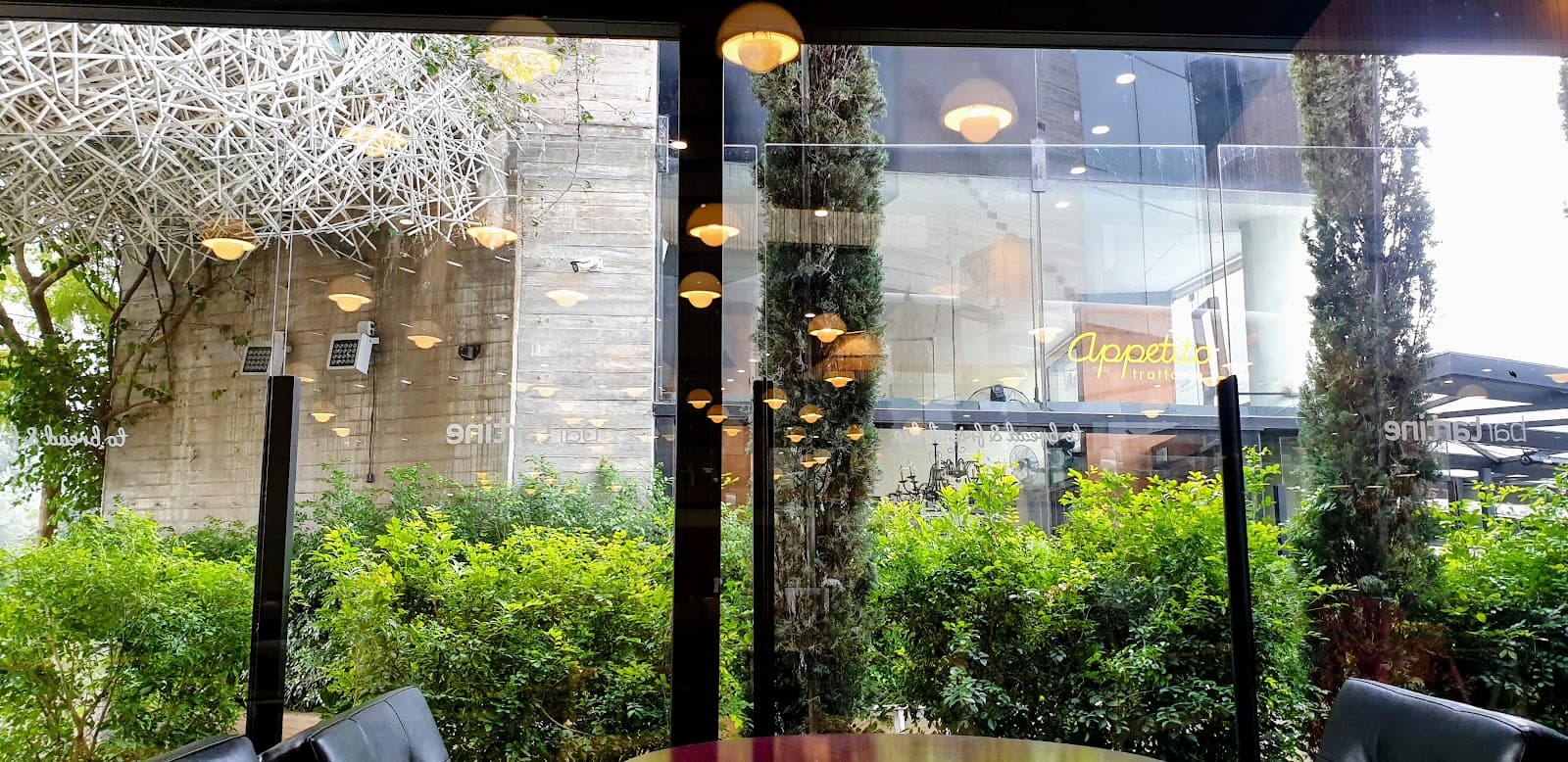 Bartartine - The Backyard, Hazmieh