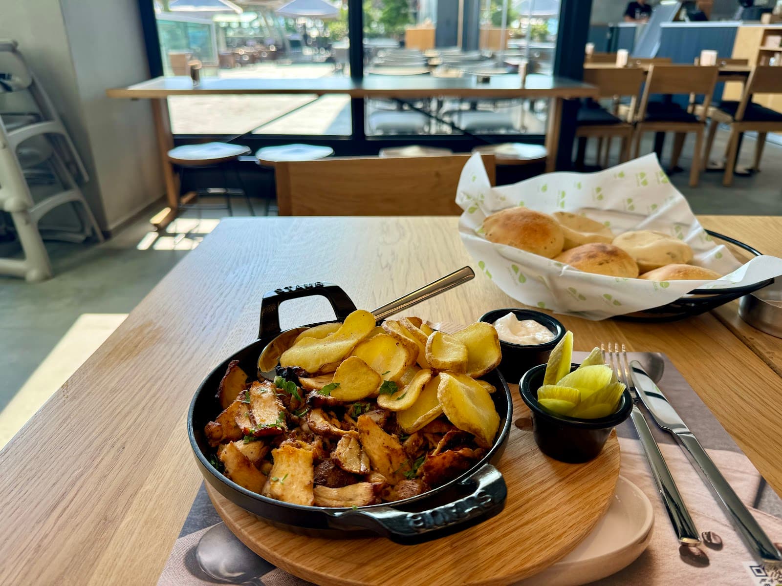 Zaatar w Zeit