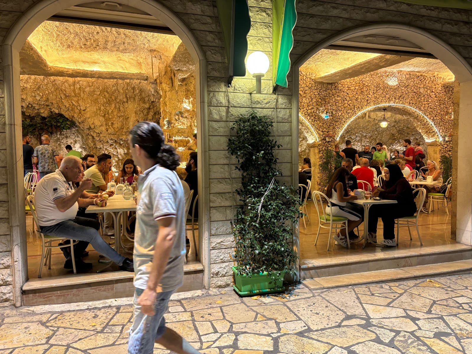 كازينو مهنا Casino Mhanna